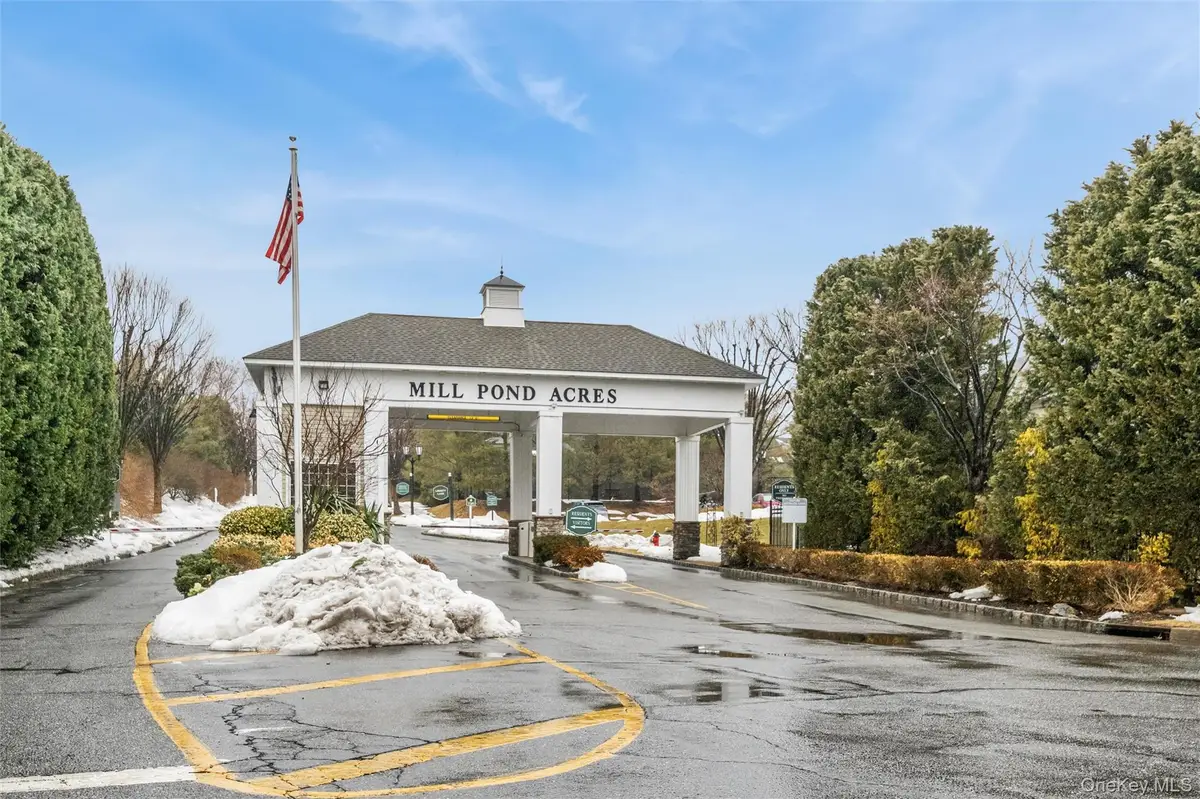 92 Pond View, Port Washington, NY 11050 - #1