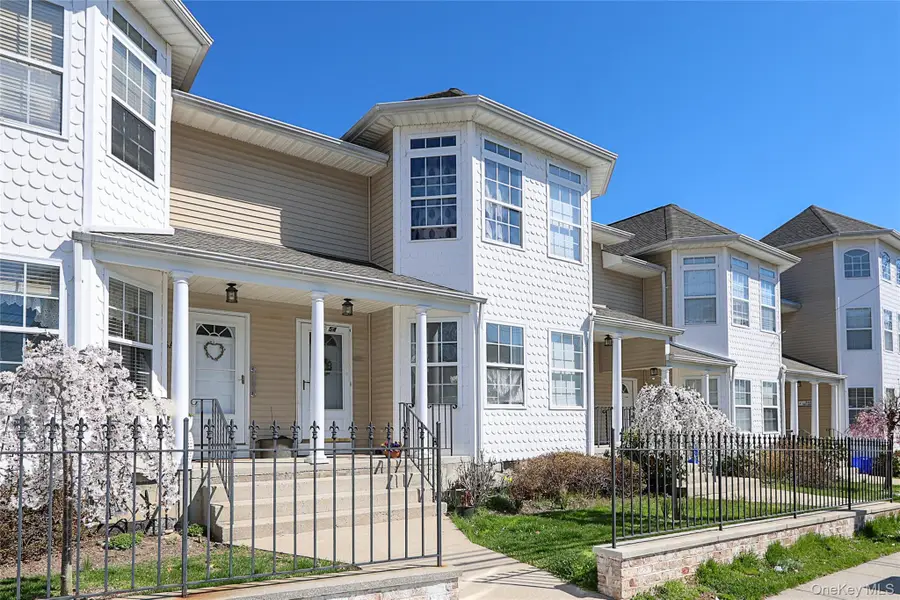 54 Landing Road, Glen Cove, NY 11542 - #2