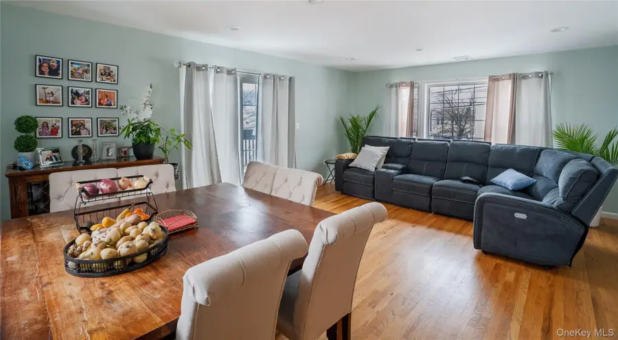 141 Burhans Avenue, Yonkers, NY 10701 - #3