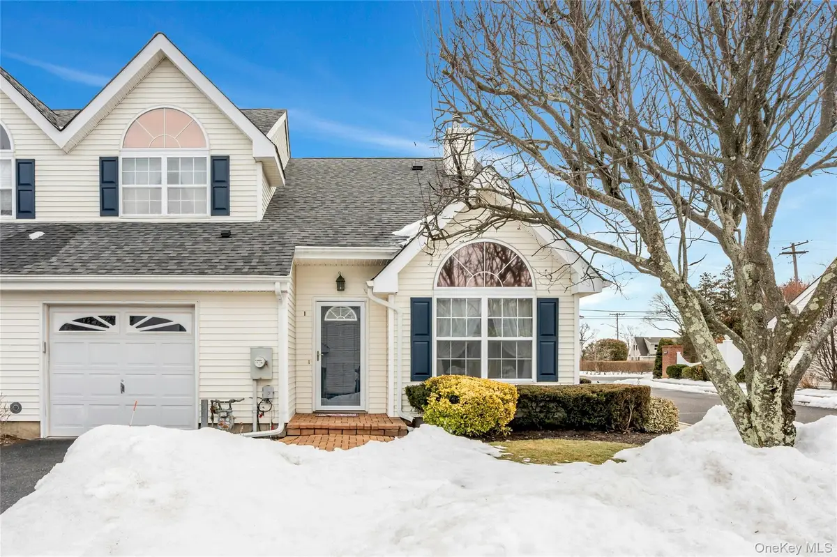1 Joyce's Way #1, Bay Shore, NY 11706 - #1