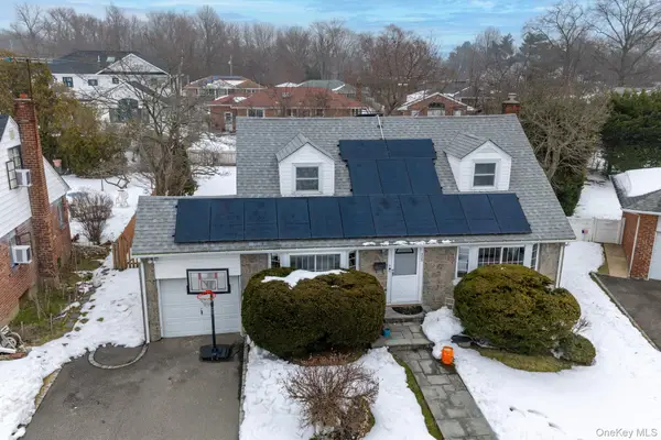 225 Willets Lane, Jericho, NY 11753