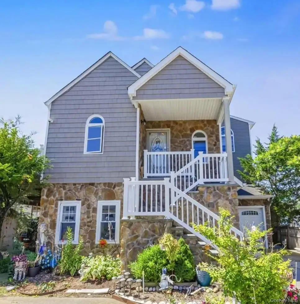 729 S 9th Street, Lindenhurst, NY 11757 - #1