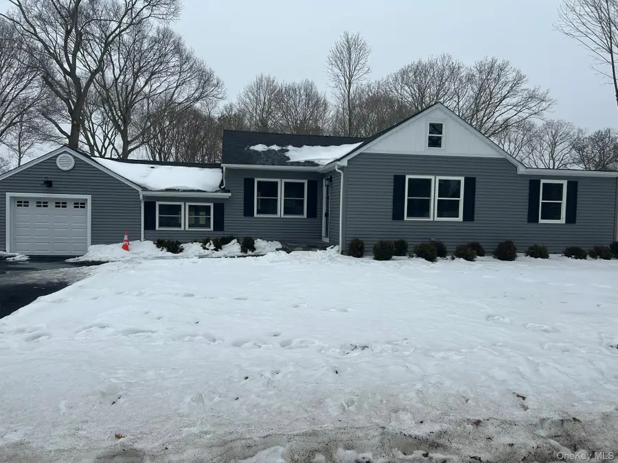 70 Crestwood Drive, Shirley, NY 11967 - #2