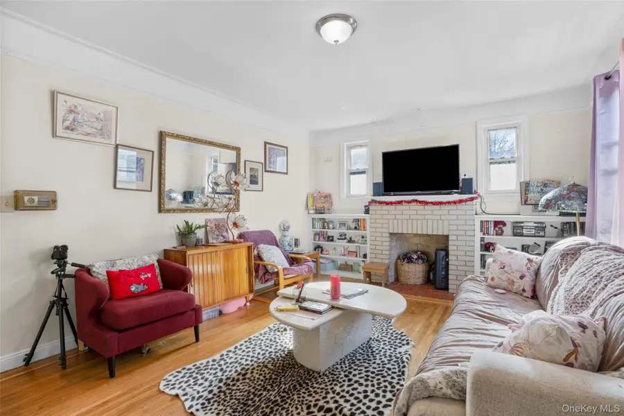 2736 Colden Avenue, Bronx, NY 10469 - #2