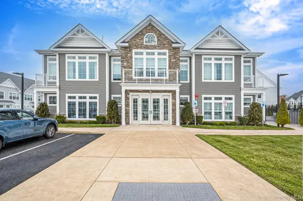 506 Emanuel Way #73, East Meadow, NY 11554