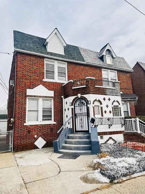 95-27 239th Street, Floral Park, NY 11001