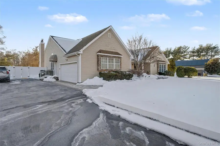 8 Paddock Drive, Fort Salonga, NY 11768 - #2