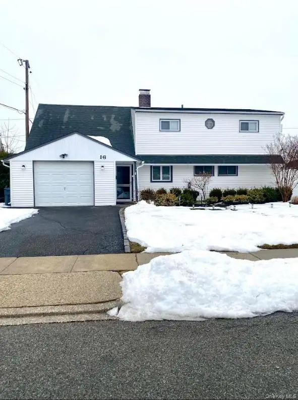 16 Starlight Lane, Levittown, NY 11756 - #1