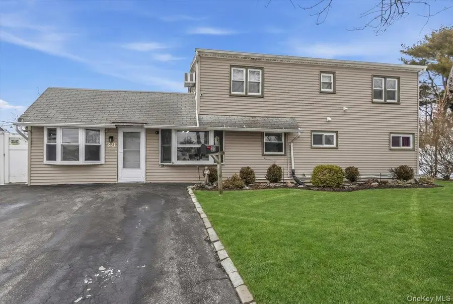 30 Echo Lane, Levittown, NY 11756 - #2