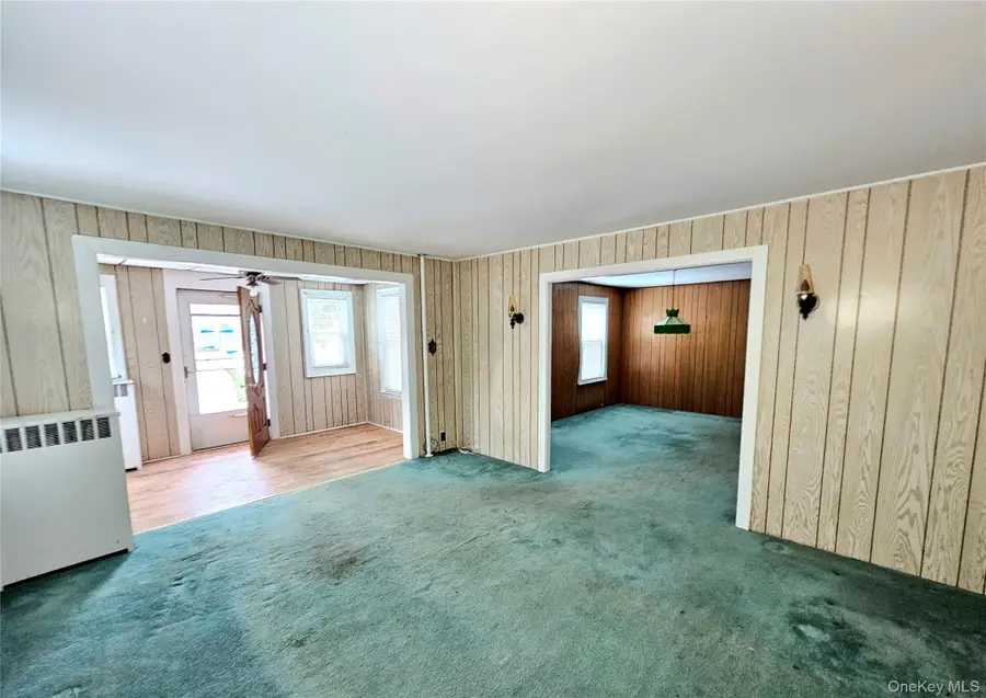 67 Elton Road, Stewart Manor, NY 11530 - #3