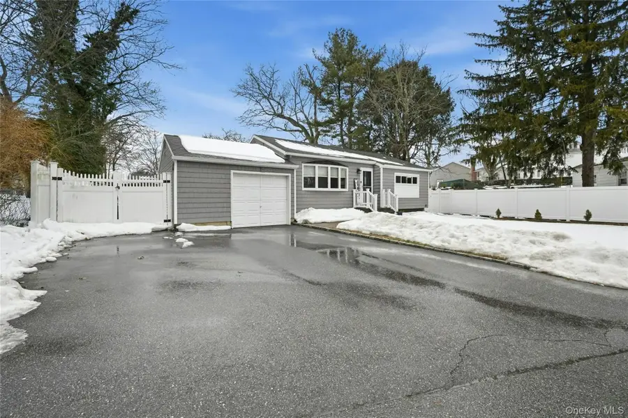 94 Locust Place, East Northport, NY 11731 - #3