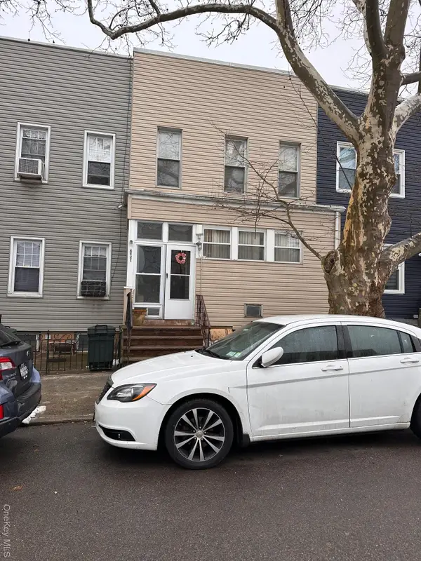 7351 70th Street, Glendale, NY 11385