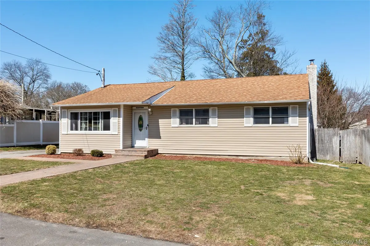 18 Wexford Street, Huntington, NY 11743 - #1