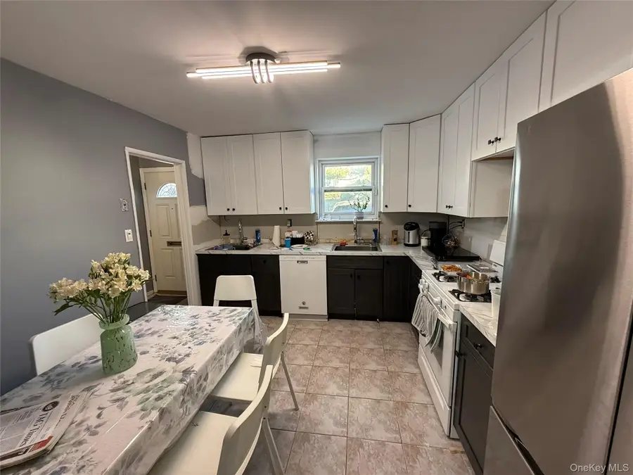 920 Broadway #5, Woodmere, NY 11598 - #3