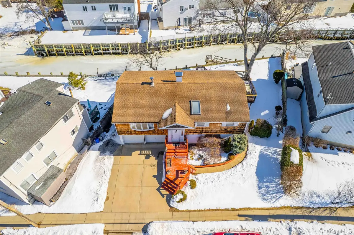 711 S Bayview Avenue, Freeport, NY 11520 - #1