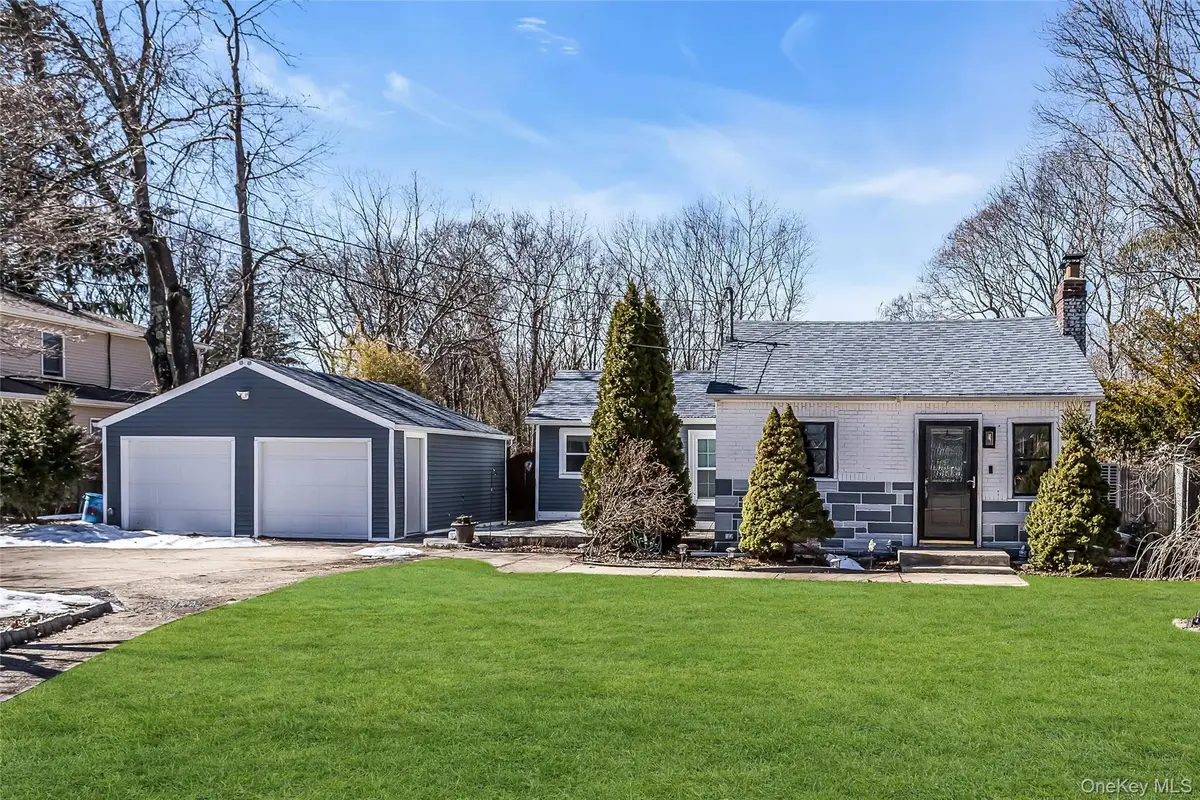 89 Pinelawn Avenue, Shirley, NY 11967 - #1