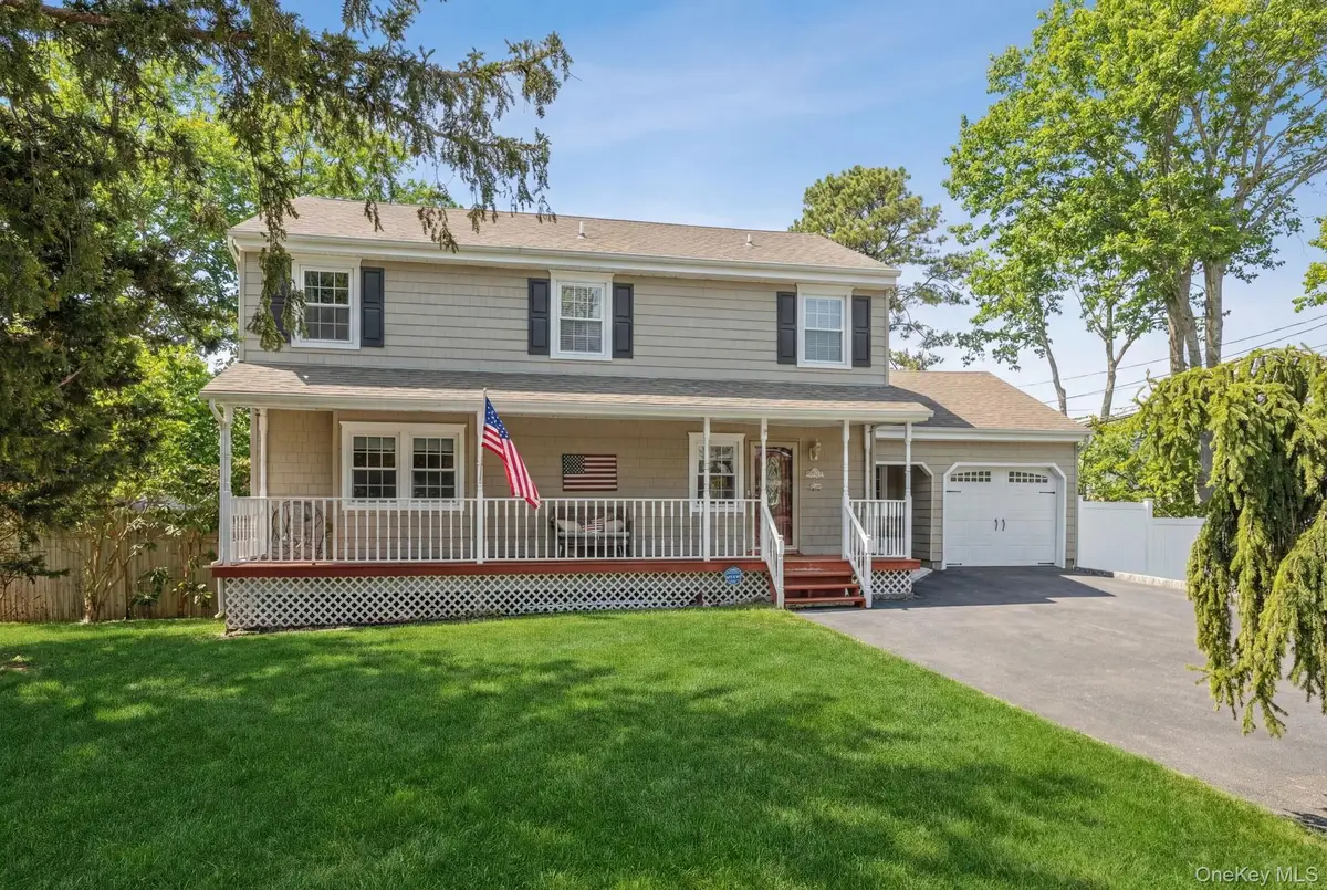 1 6th Street, Nesconset, NY 11767 - #1