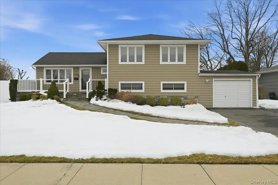 3984 Arthur Avenue N, Seaford, NY 11783 - #2