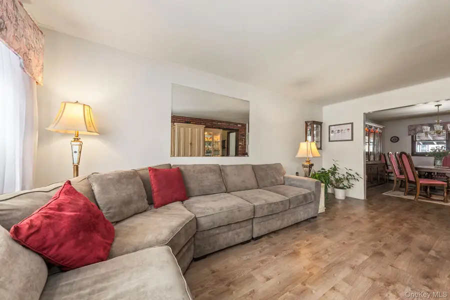 738 Sprague Avenue, Franklin Square, NY 11010 - #3