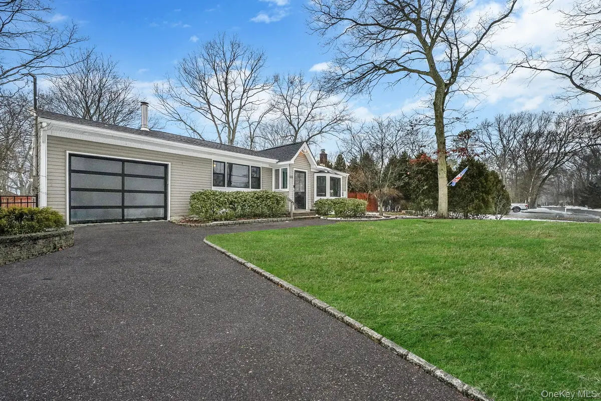100 Parkside Avenue, Miller Place, NY 11764 - #1