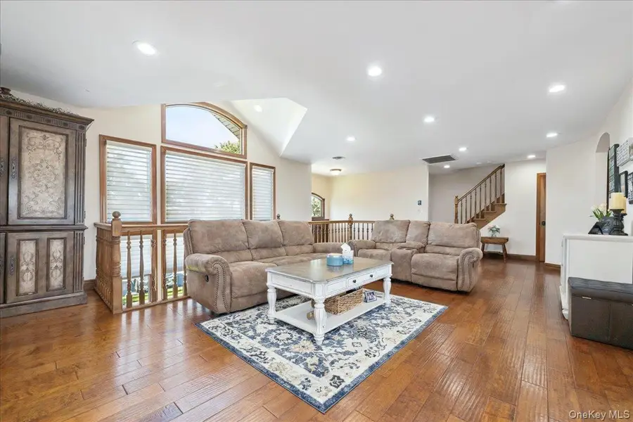 405 Club Court, Oceanside, NY 11572 - #3