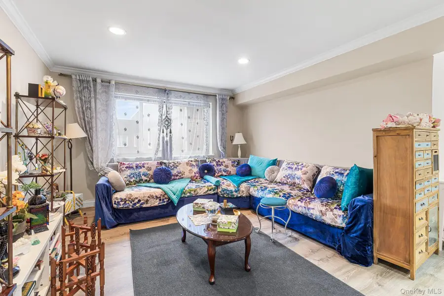 200 Atlantic Avenue #417, Lynbrook, NY 11563 - #3