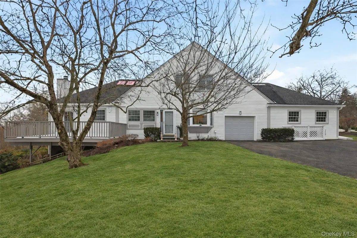 12 Brook Hills Circle, White Plains, NY 10605 - #1