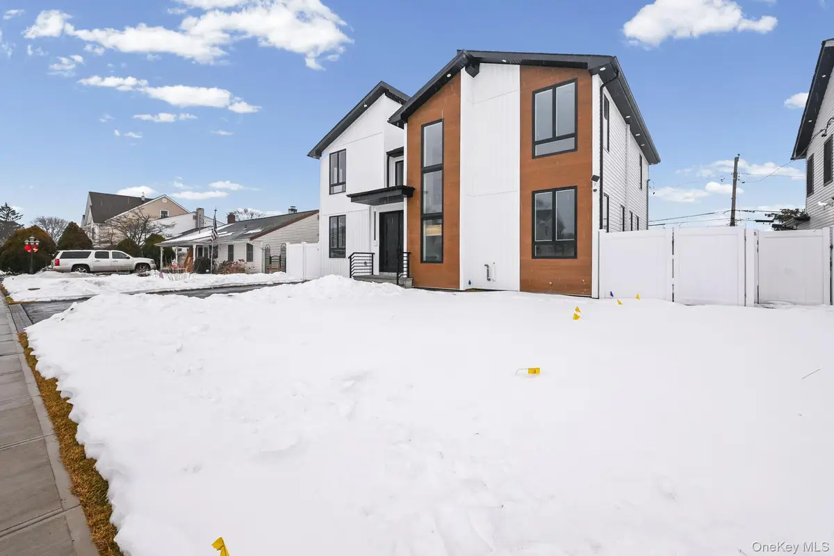 14 Hoover Lane, Bethpage, NY 11714 - #1