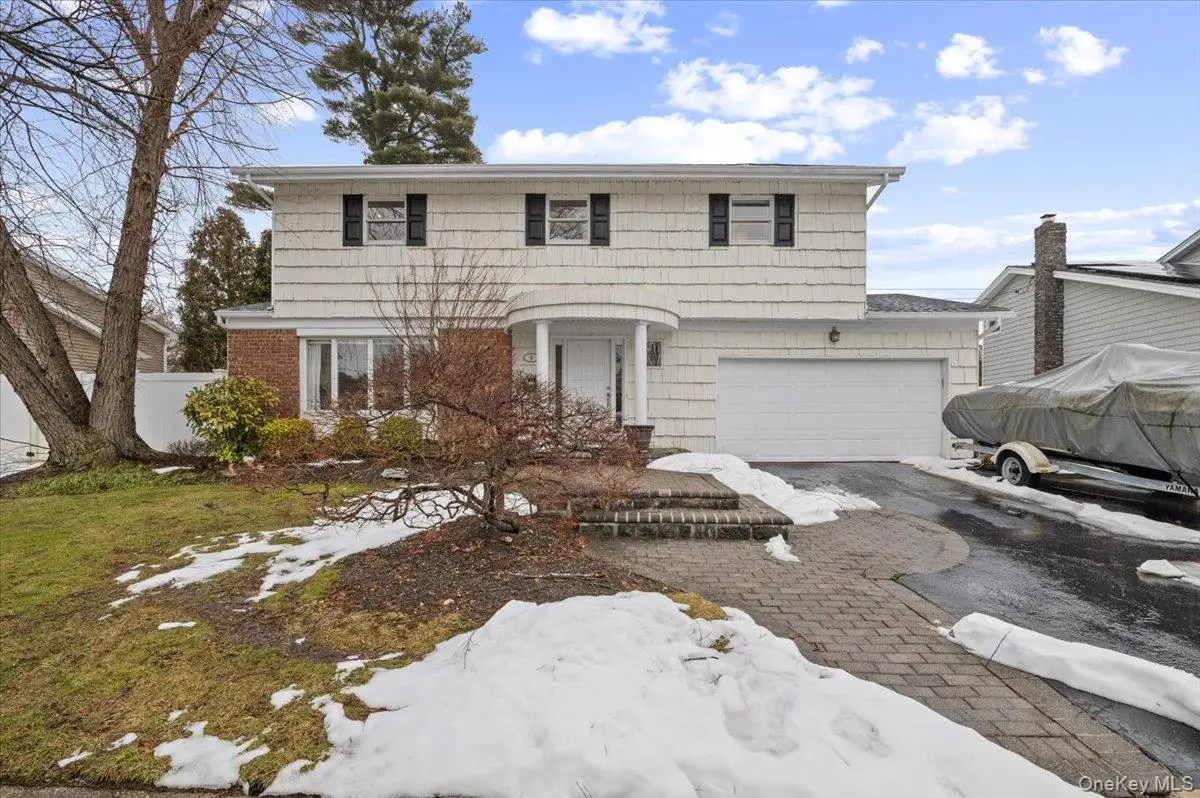 8 Sagamore Way S, Jericho, NY 11753 - #1
