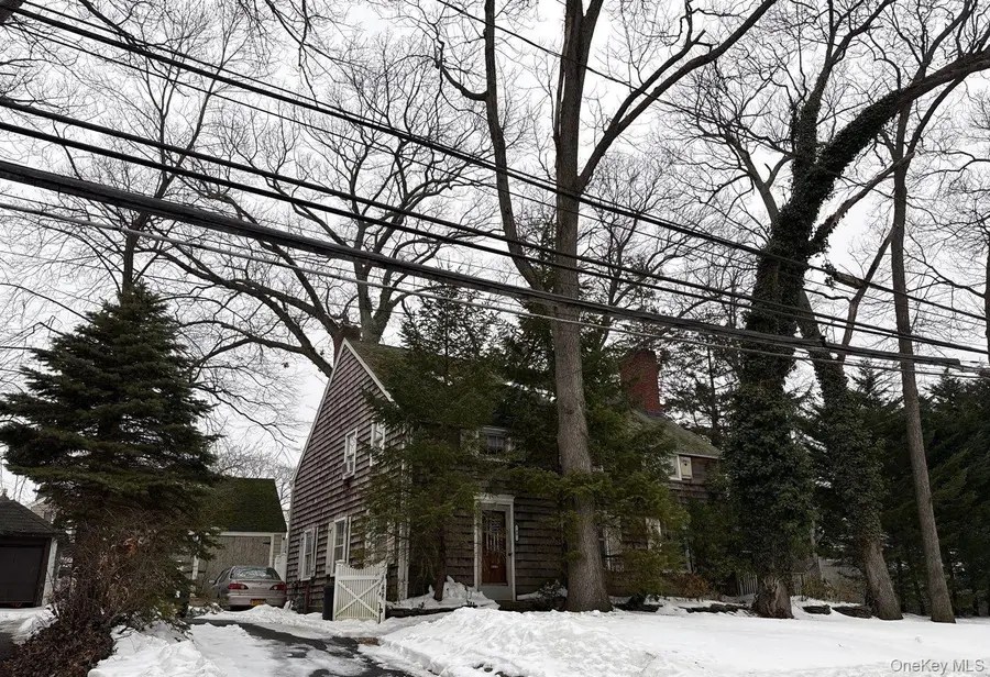 89 Linmouth Road, Malverne, NY 11565 - #3