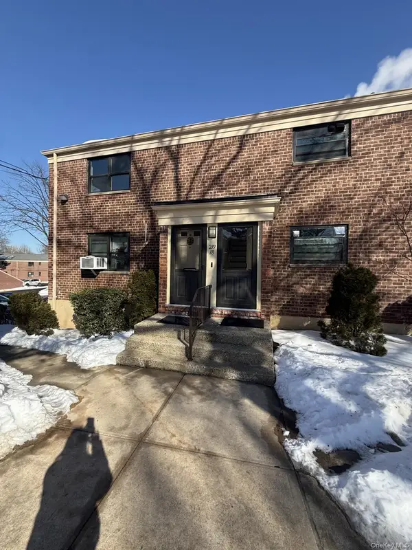 21918 74th Avenue #2, Oakland Gardens, NY 11364