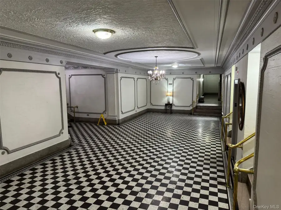 2156 Cruger Avenue #3L, Bronx, NY 10462 - #3