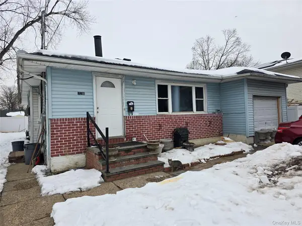 226 Swalm Street, Westbury, NY 11590