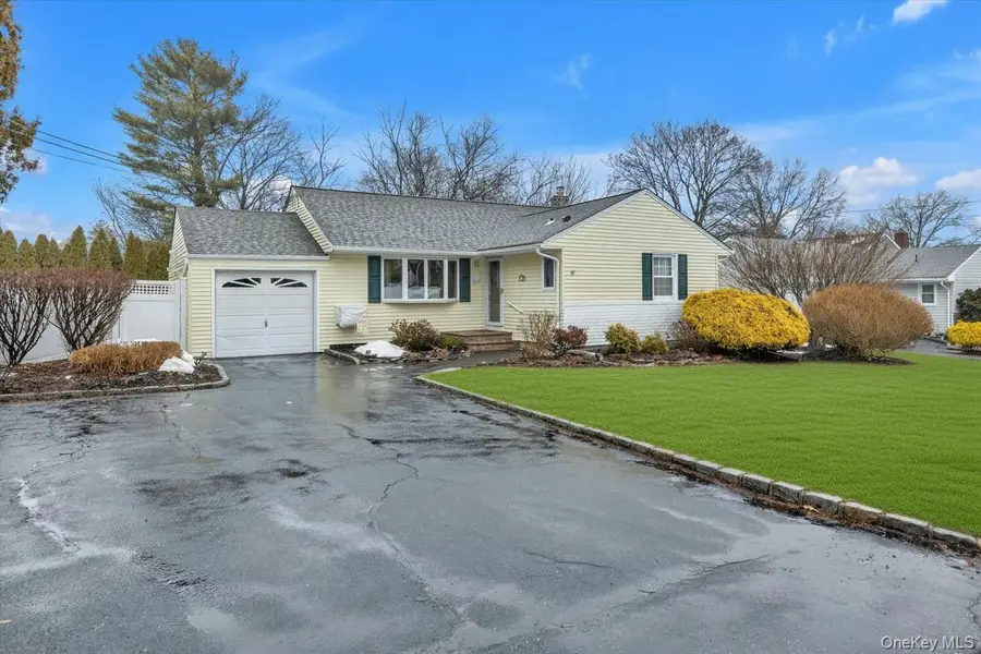 6 Longford Street, Huntington, NY 11743 - #2