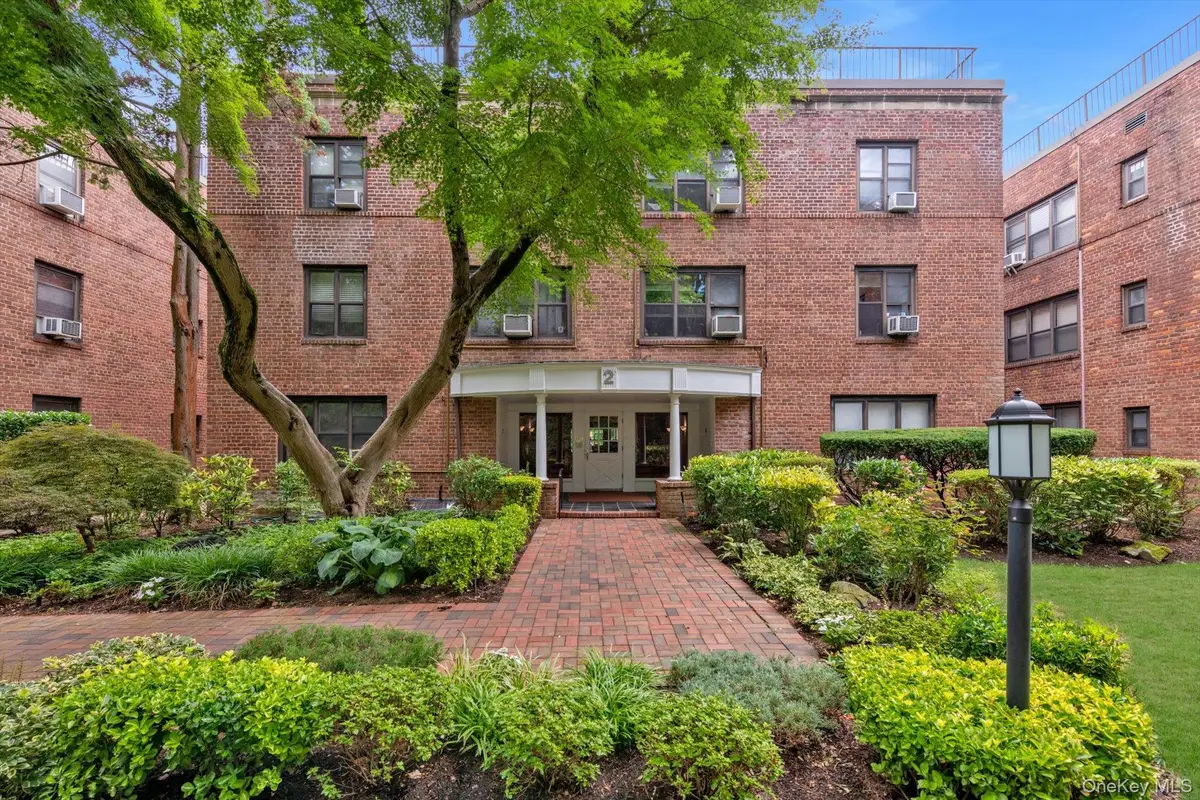 2 Townhouse Place #3N, Great Neck, NY 11021 - #1