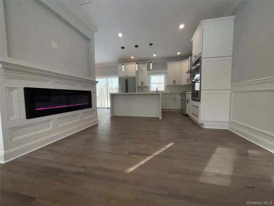 89 B Mt Sinai Coram Road, Coram, NY 11727 - #3