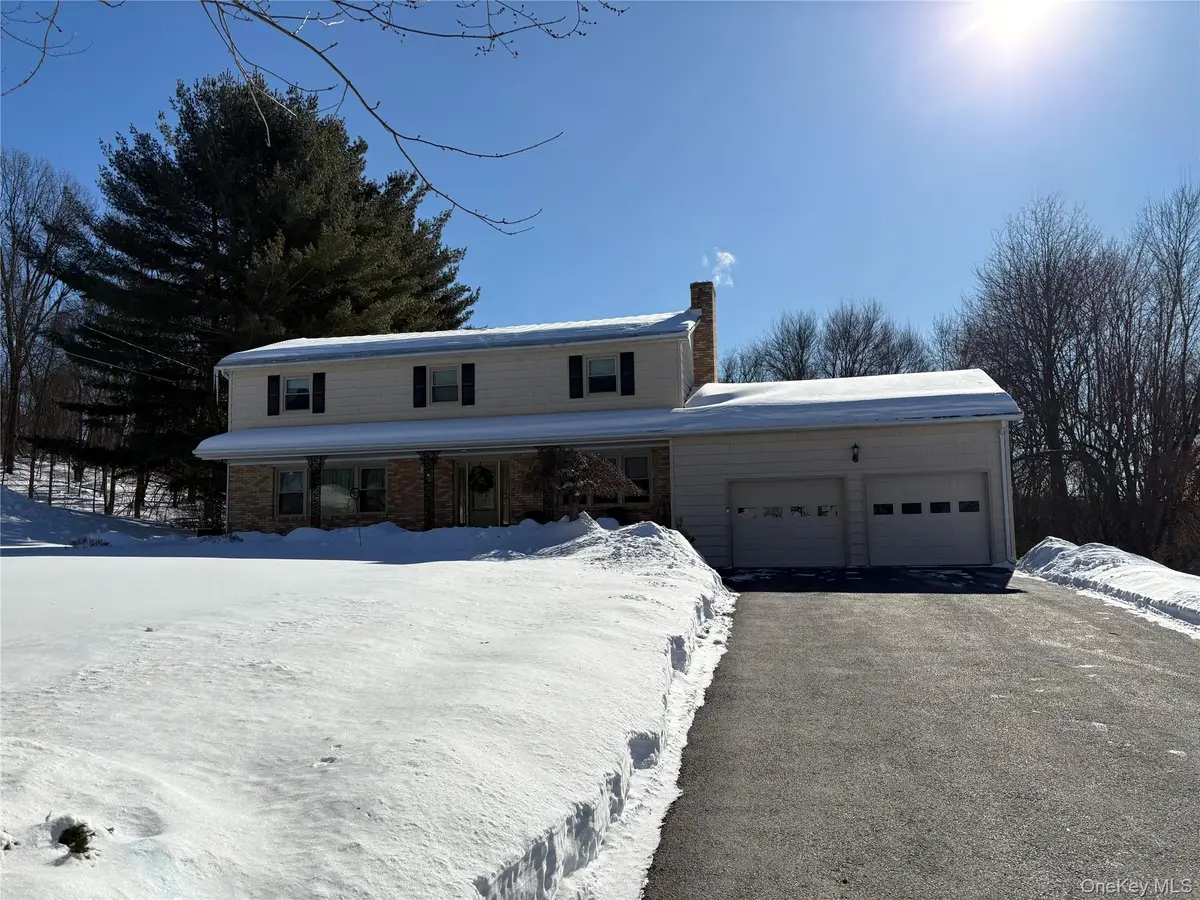 20 Hillview Drive, Poughkeepsie, NY 12603 - #1