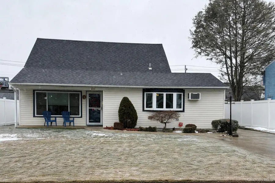 232 Old Farm Road, Levittown, NY 11756 - #2