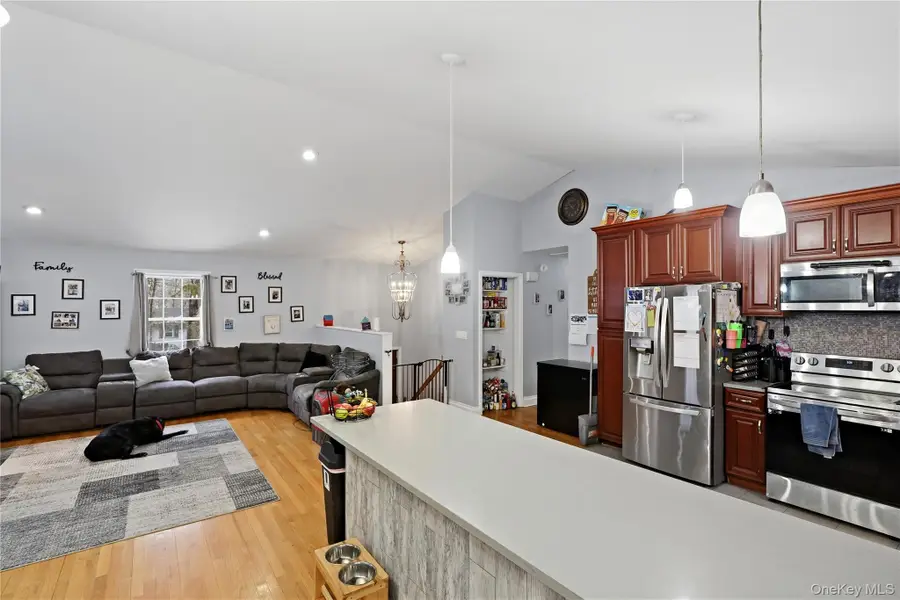 23 Hazelwood Road N, Wurtsboro, NY 12790 - #2