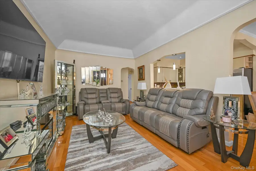 77-06 Kneeland Avenue, Elmhurst, NY 11373 - #3