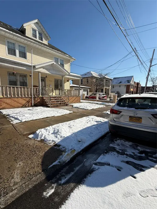 9021 189th Street, Hollis, NY 11423