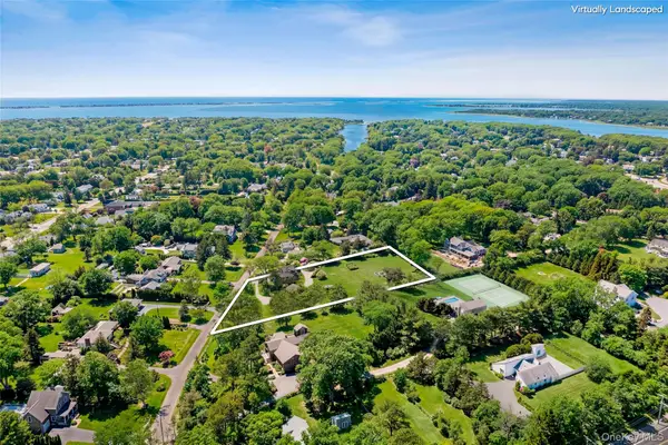 11 Clay Pit Road, Remsenburg, NY 11963