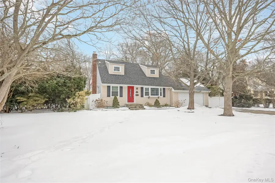 360 Renee Drive, Bayport, NY 11705 - #2