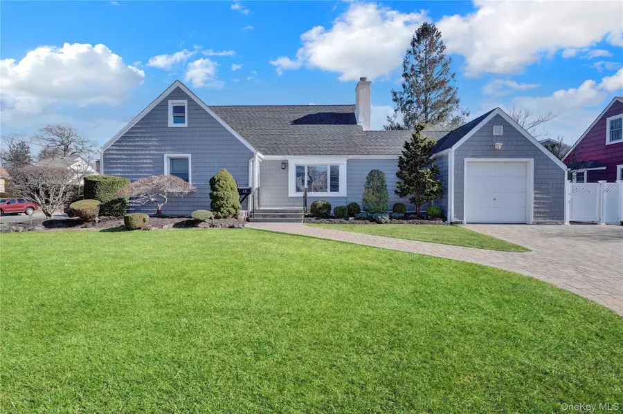 45 Gregory Avenue, Merrick, NY 11566 - #2