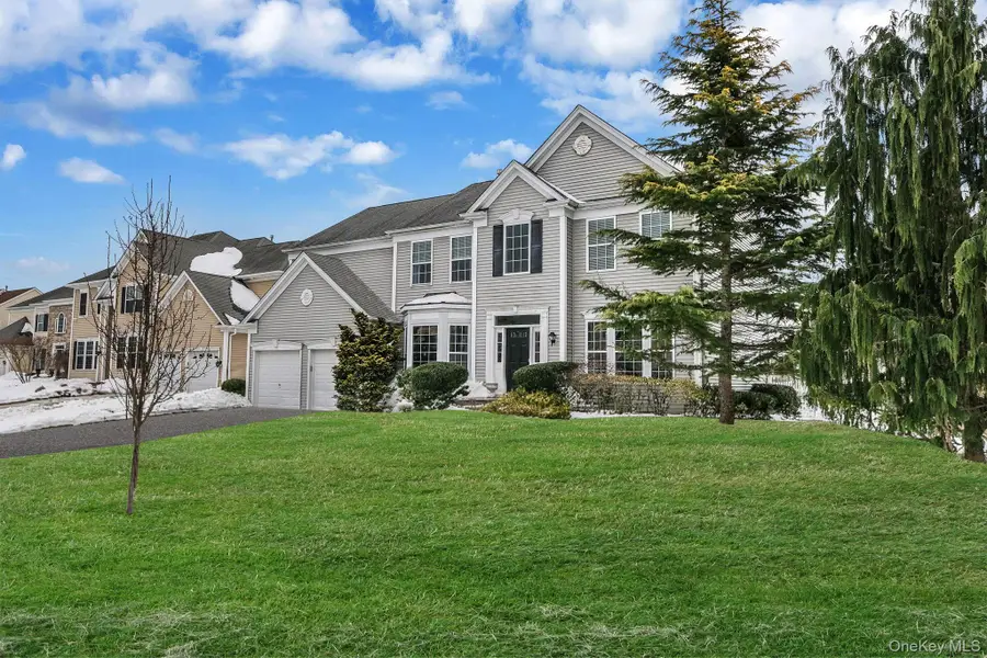 27 Avolet Court, Mount Sinai, NY 11766 - #2