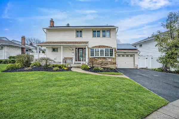 481 May Lane, East Meadow, NY 11554