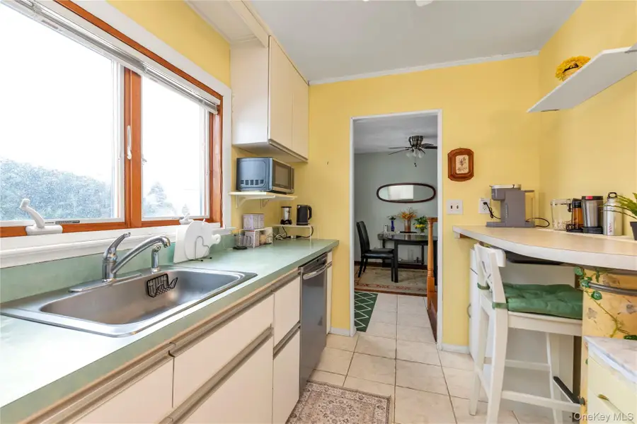 31 Steven Street, Plainview, NY 11803 - #3