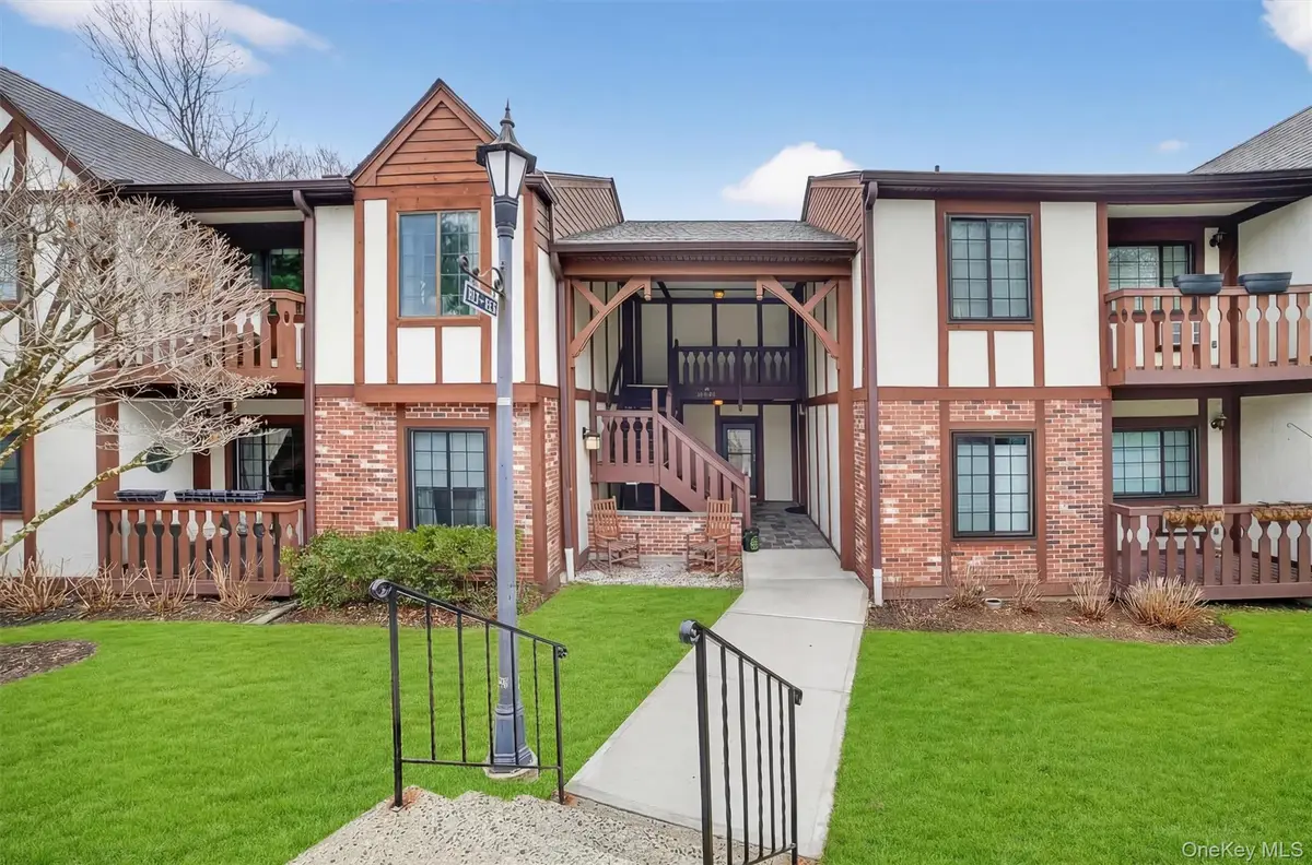 121 Foxwood Circle #121, Mount Kisco, NY 10549 - #1