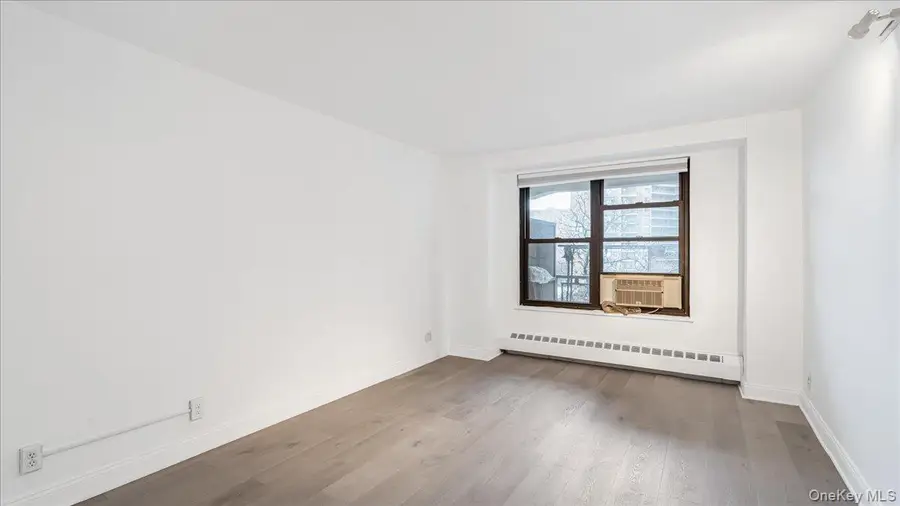 61-35 98th St #7G, Rego Park, NY 11374 - #3
