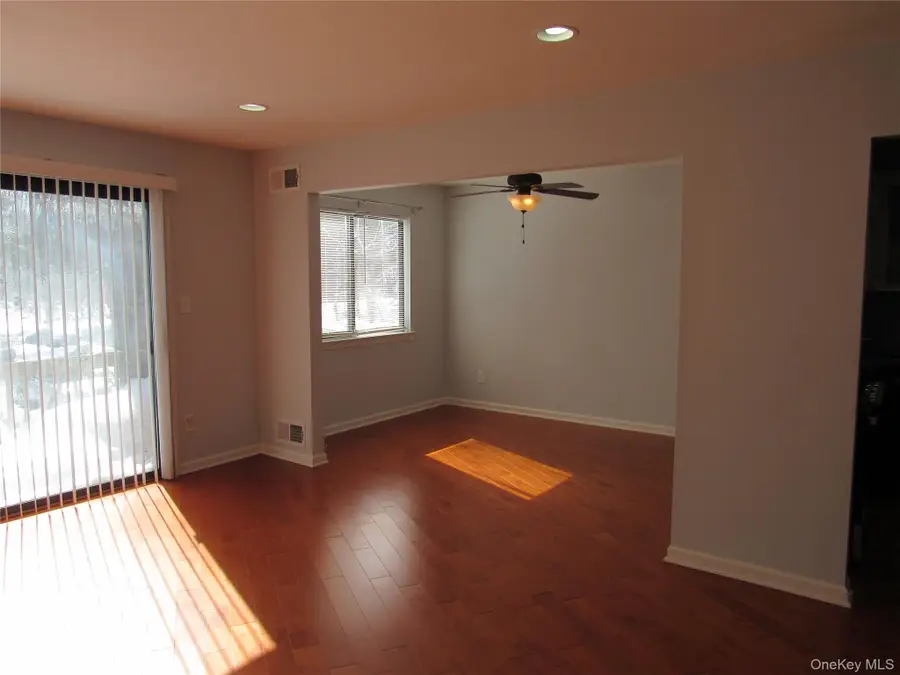 302 Town Hill Road #302, Nanuet, NY 10954 - #3